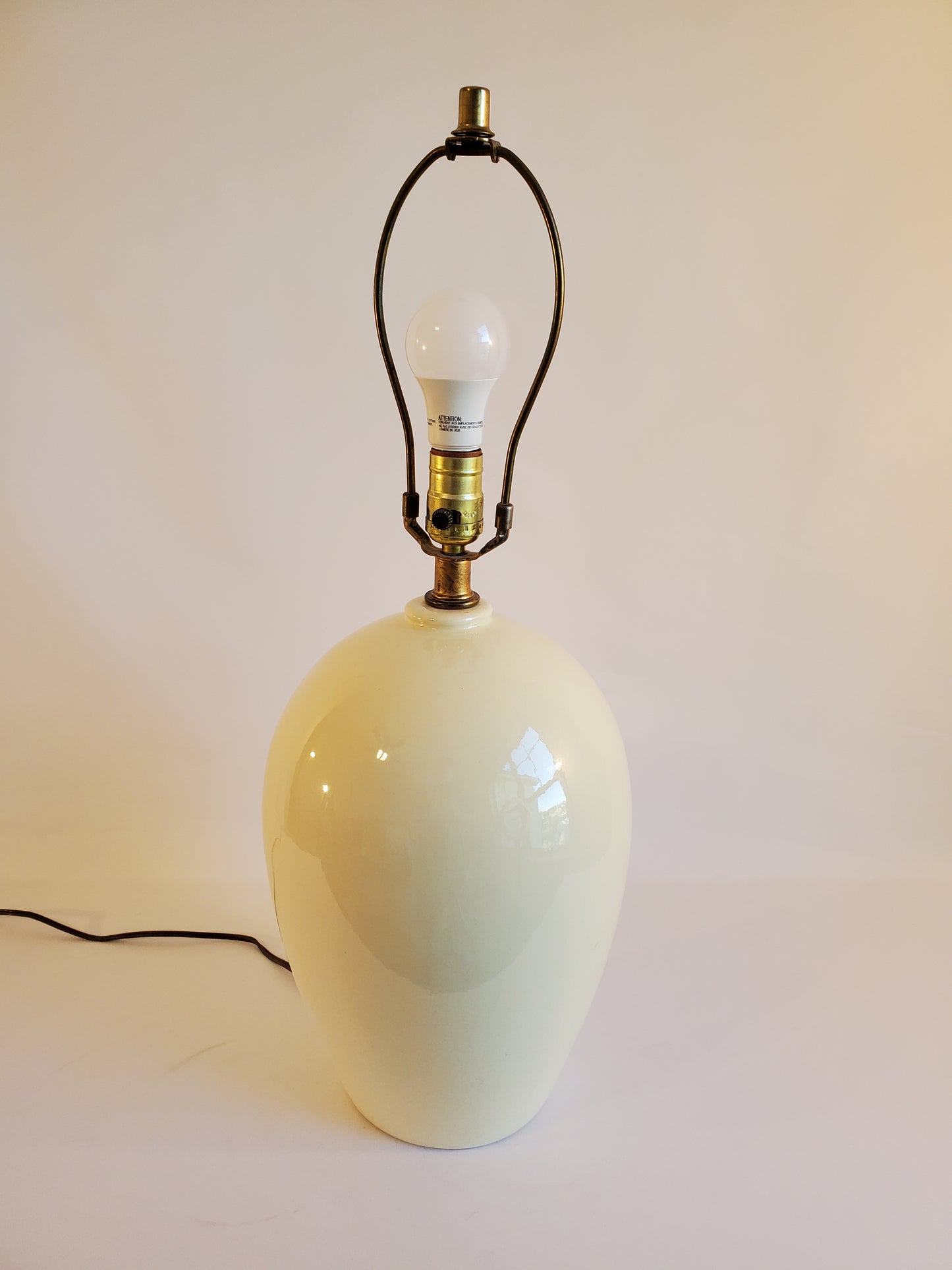 Large Vintage White Haeger Table Lamp