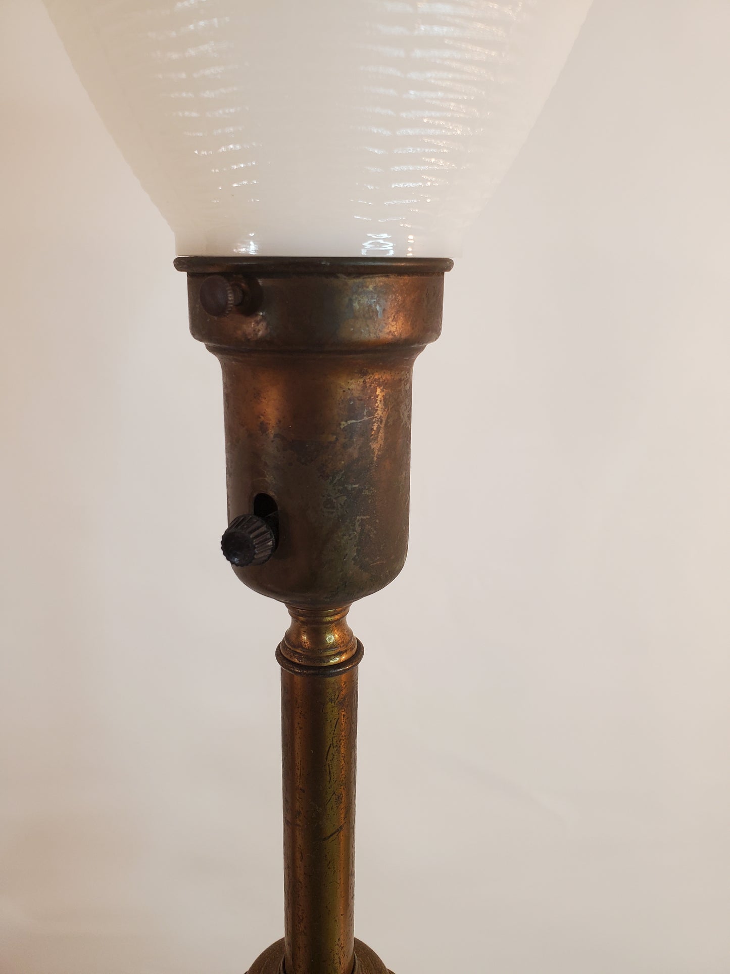 1940s Pair of Stiffel Brass Torchiere Lamps - Acanthus Leaf