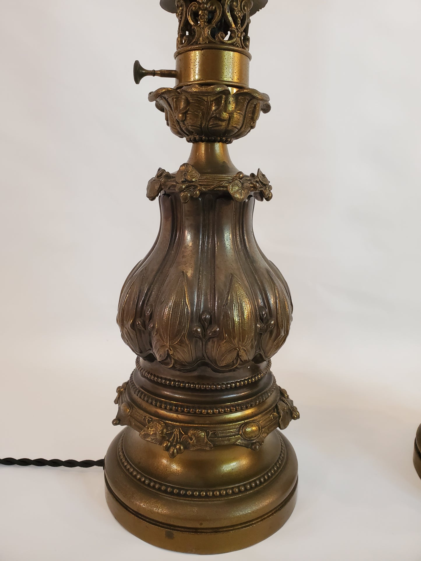 1940s Pair of Stiffel Brass Torchiere Lamps - Acanthus Leaf