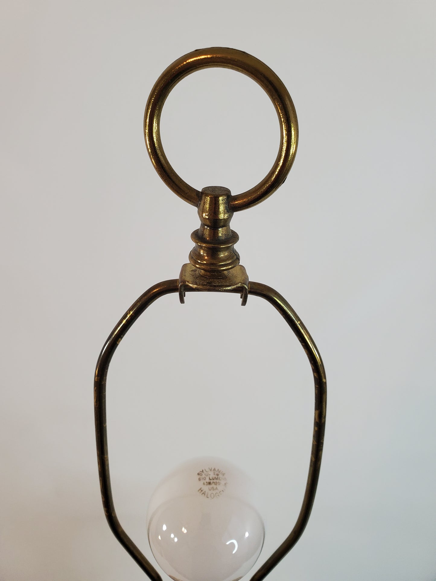 Large Mid-Century Neoclassical Urn-Form Brass Table Lamp