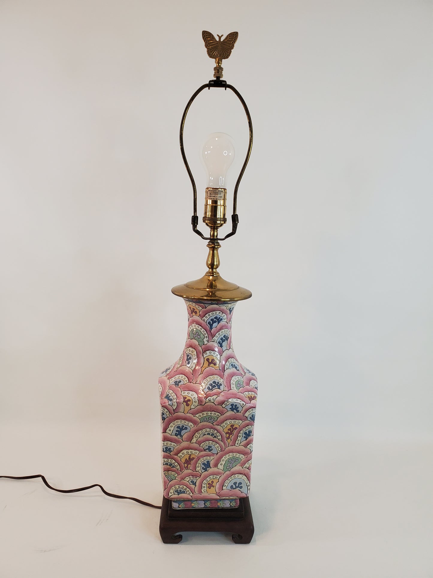 Vintage Porcelain & Brass Chinoiserie Style Heyward House Lamp