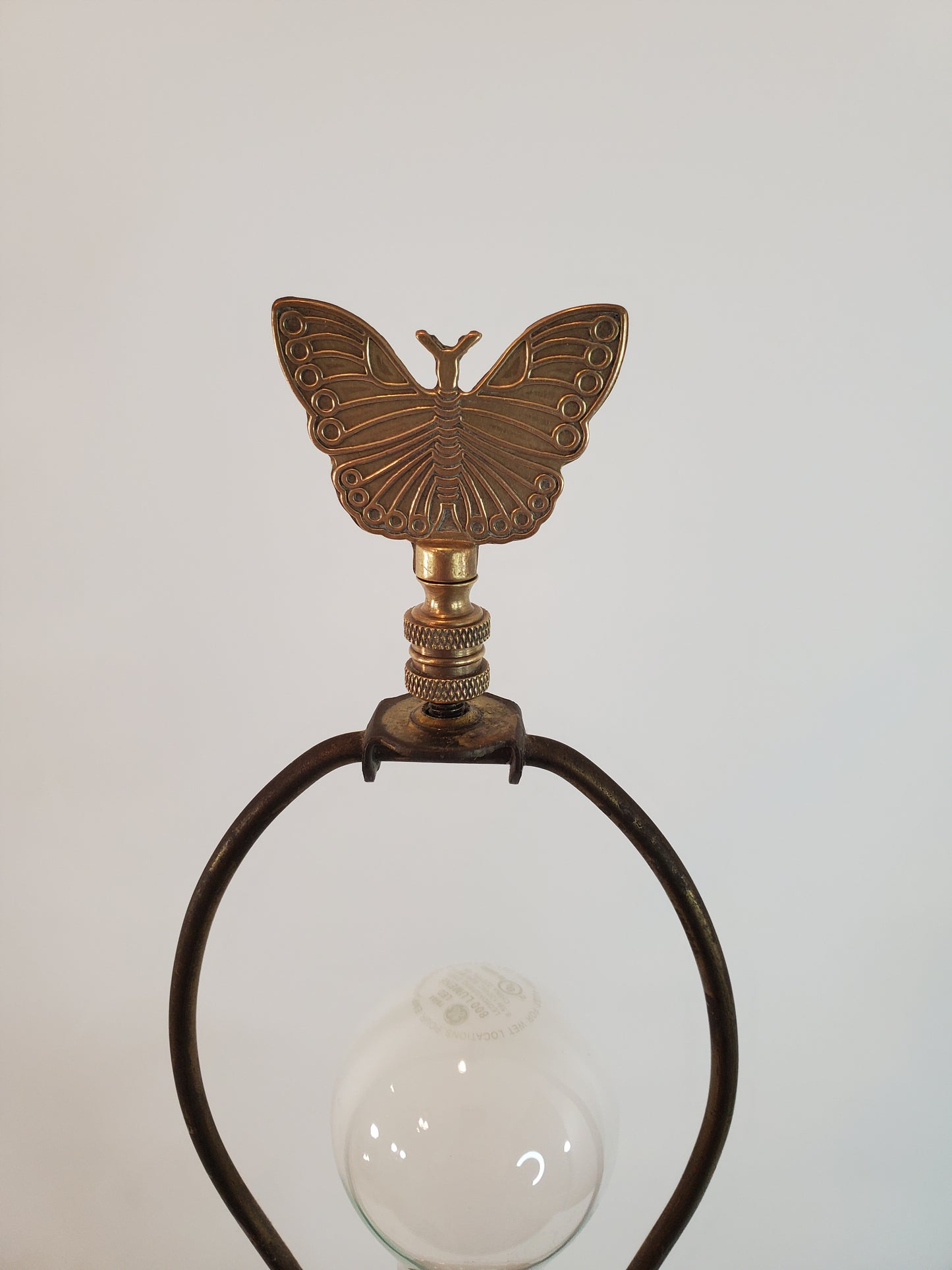 Vintage Porcelain & Brass Chinoiserie Style Heyward House Lamp