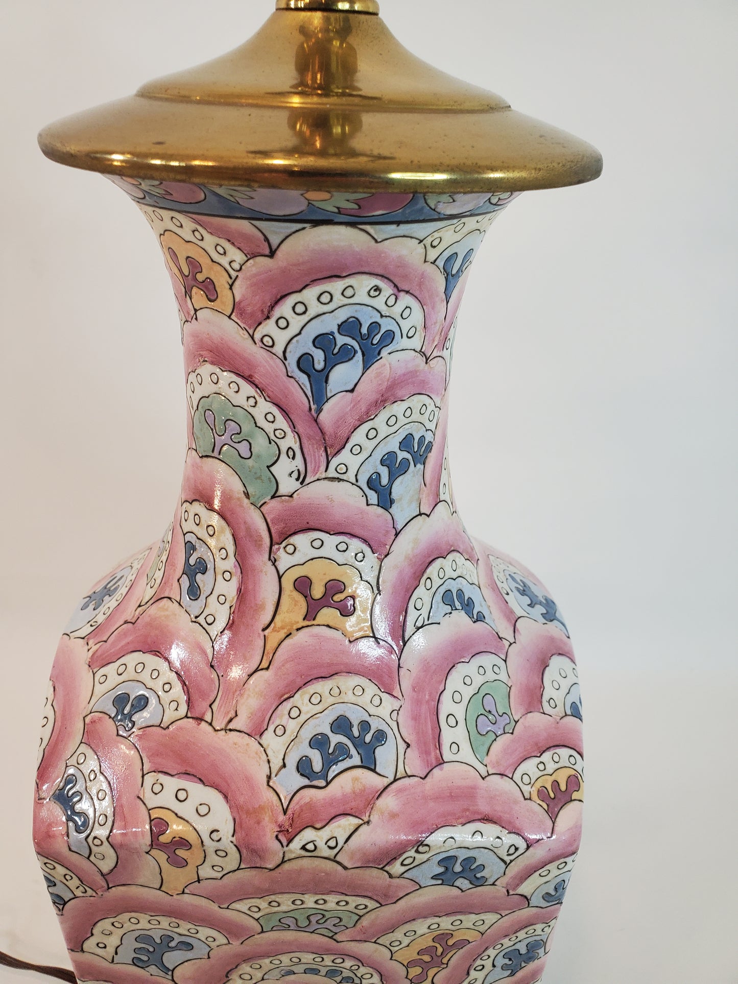 Vintage Porcelain & Brass Chinoiserie Style Heyward House Lamp