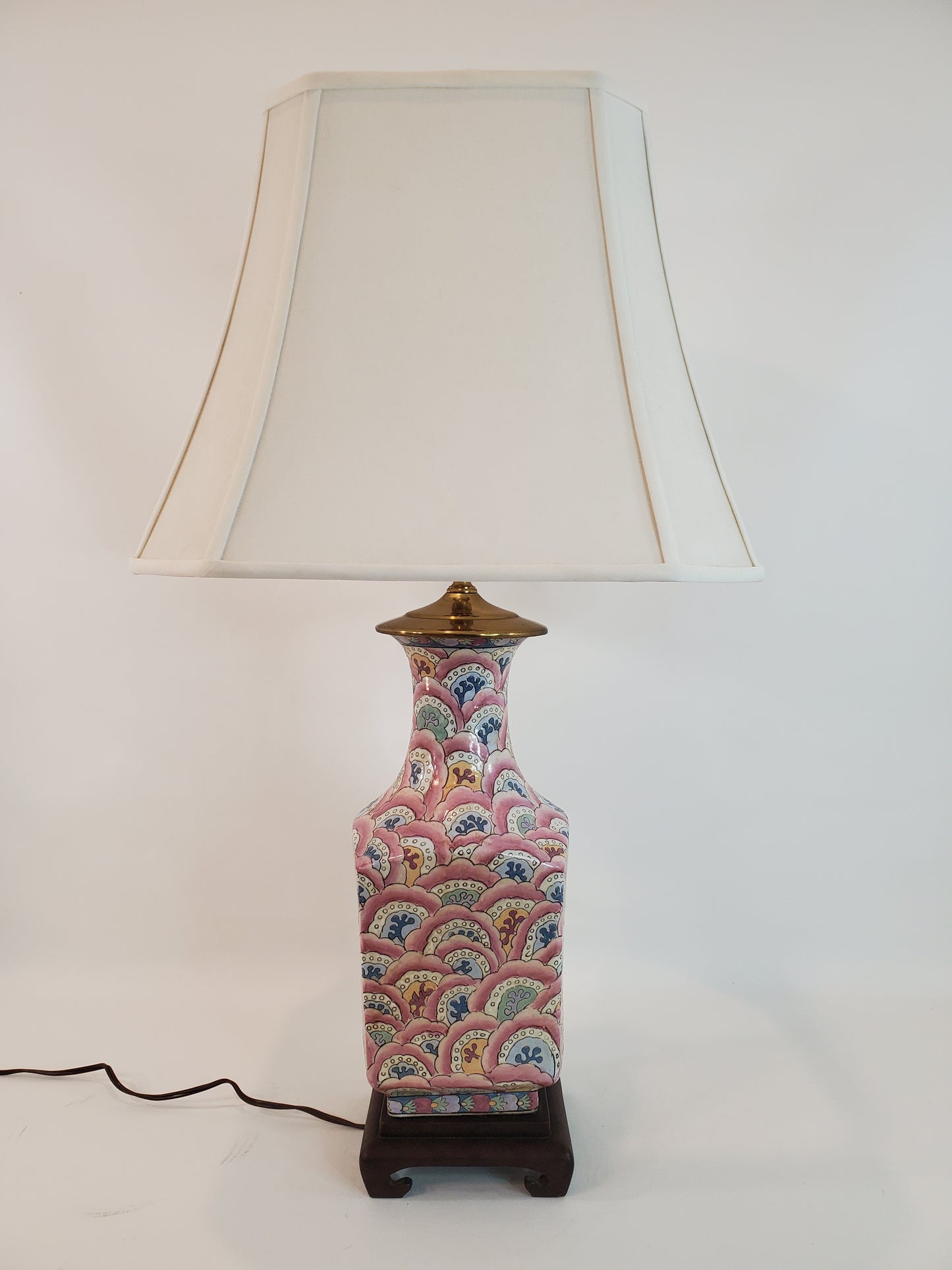 Vintage Porcelain & Brass Chinoiserie Style Heyward House Lamp