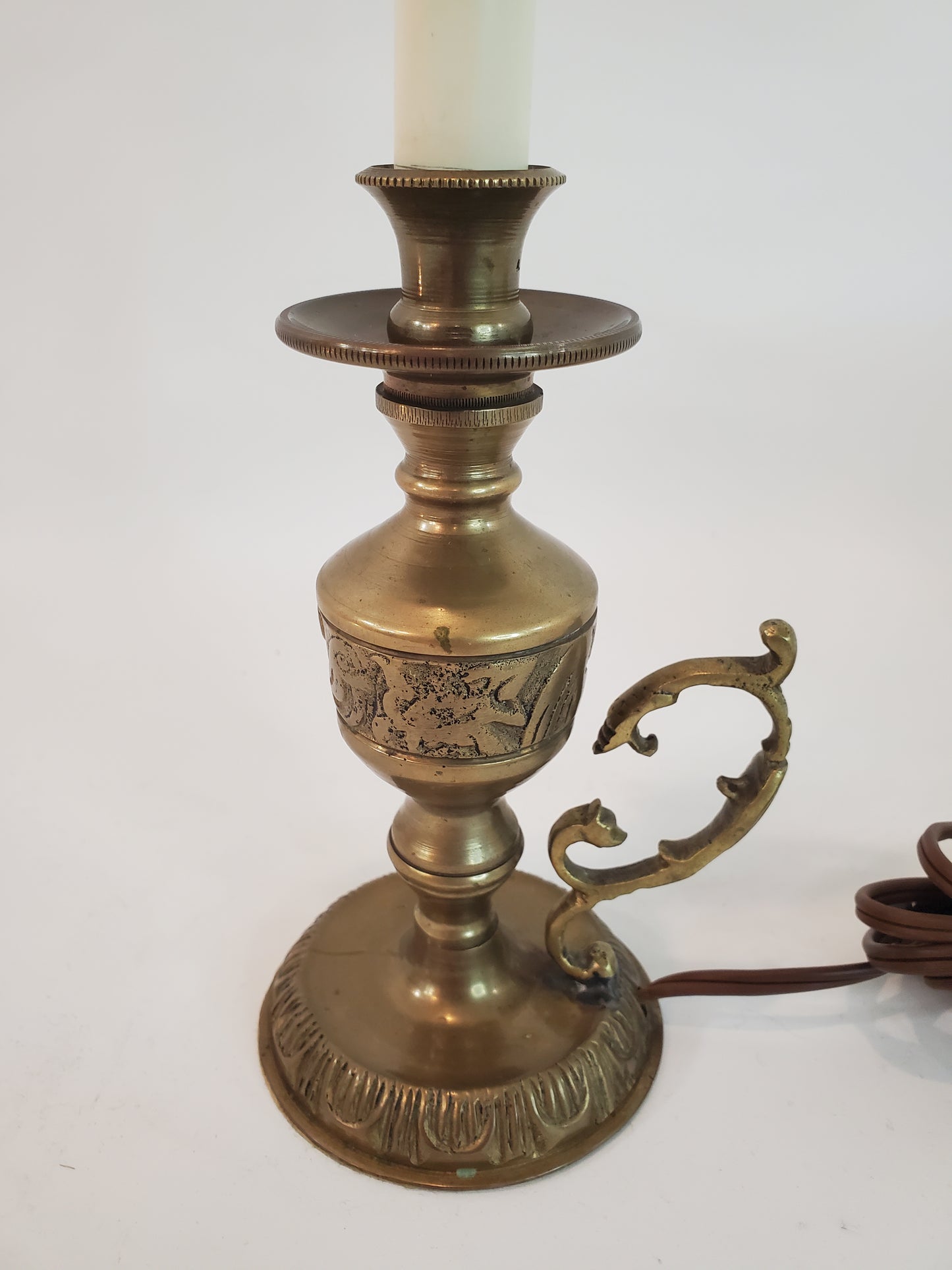 Vintage Asian Inspired Chamber Candle Stick Holder Table Lamp