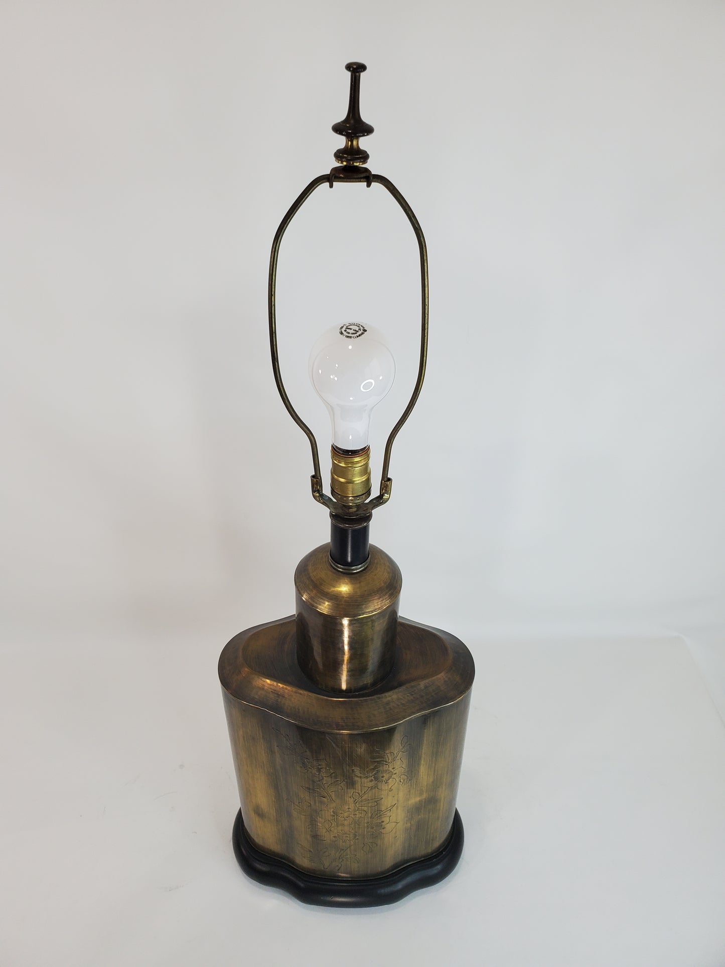 Hollywood Regency Asian Style Etched Brass Urn Lamp