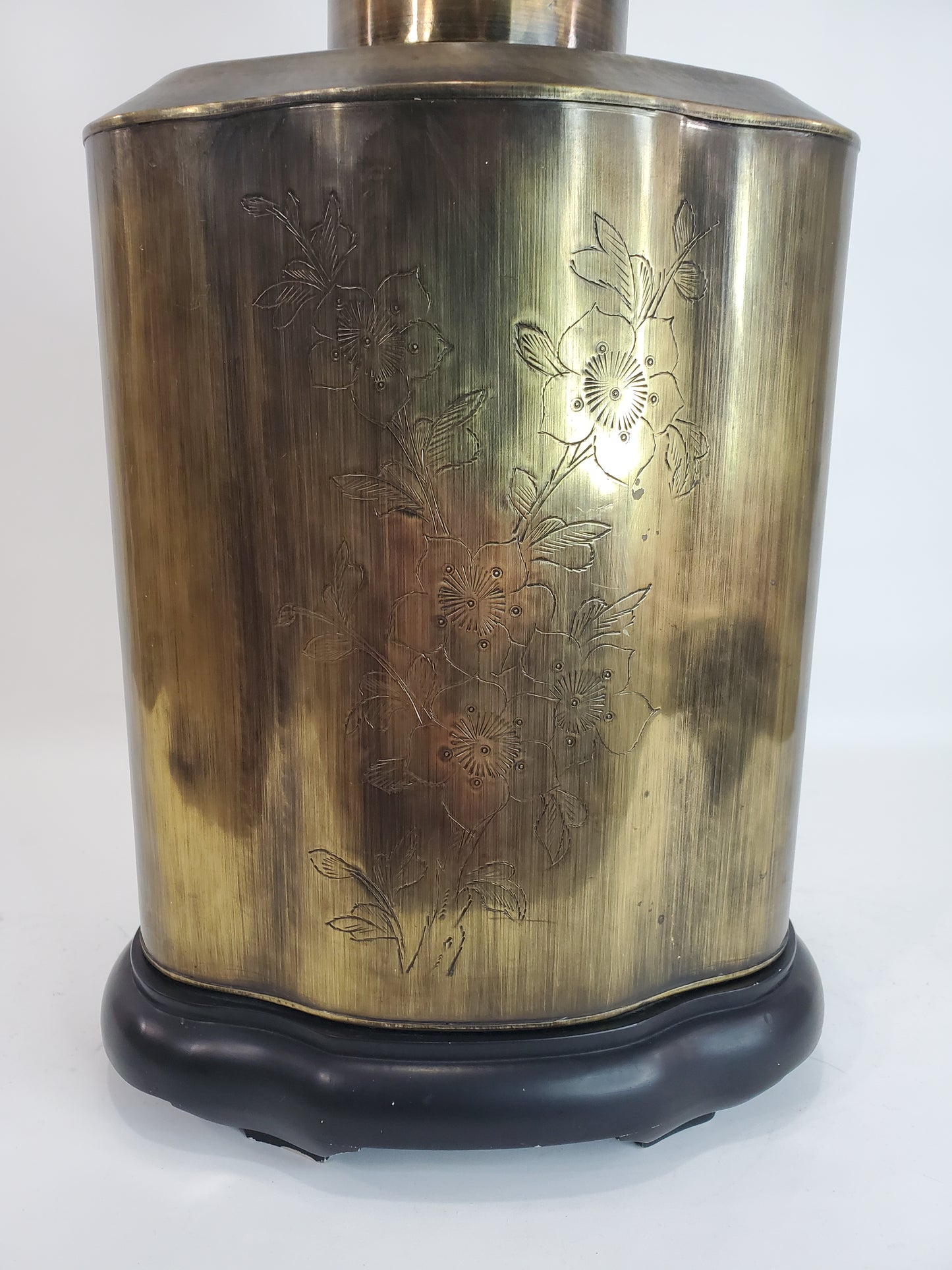 Hollywood Regency Asian Style Etched Brass Urn Lamp