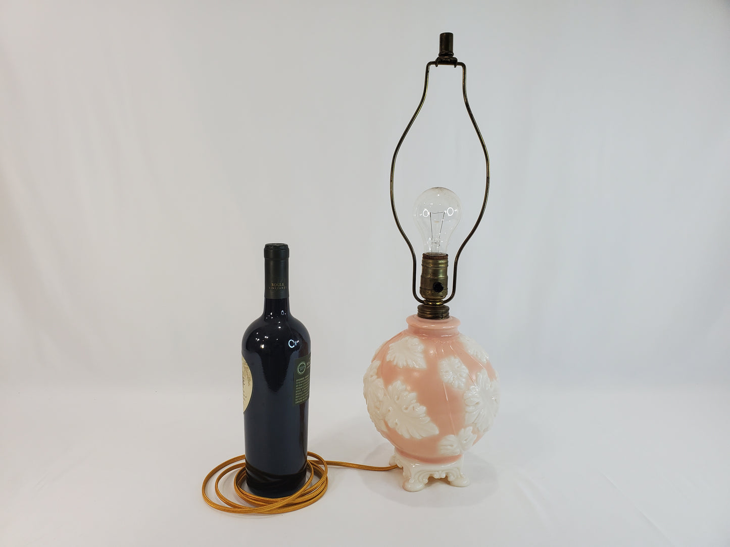 1940s Art Deco Aladdin Alacite Pink Glass Lamp with Illuminated Base-2