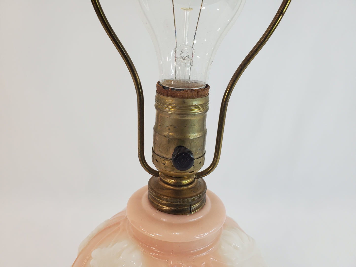 1940s Art Deco Aladdin Alacite Pink Glass Lamp with Illuminated Base-2