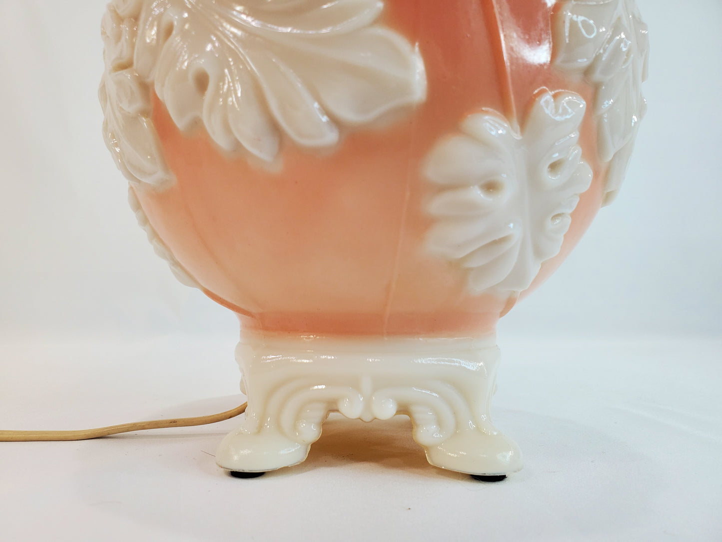 1940s Art Deco Aladdin Alacite Pink Glass Lamp with Illuminated Base