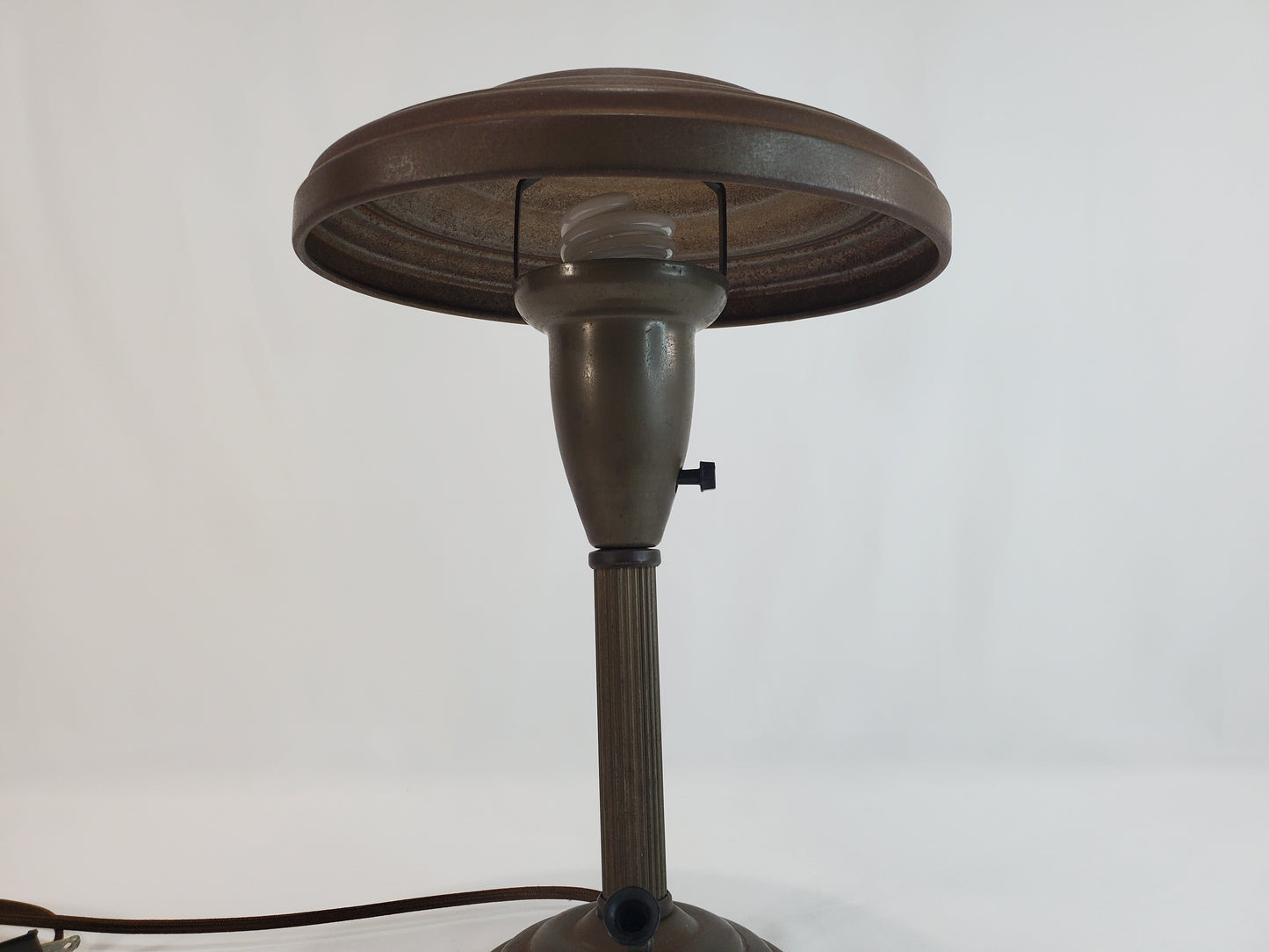1940s Art Deco Flying Saucer Desk Lamp W Pen Holder