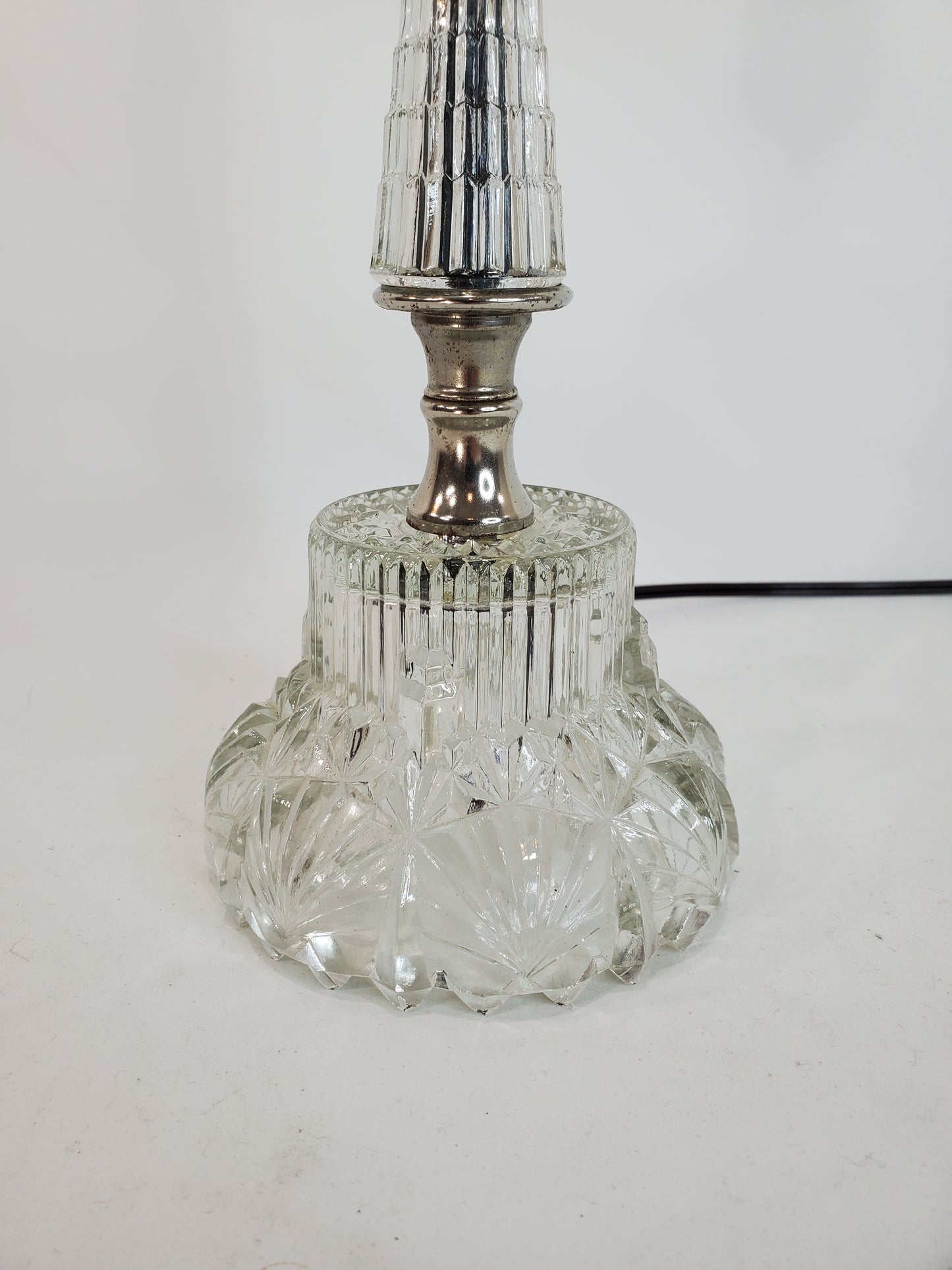 1940s Art Deco Molded Crystal Glass Vanity Lamp