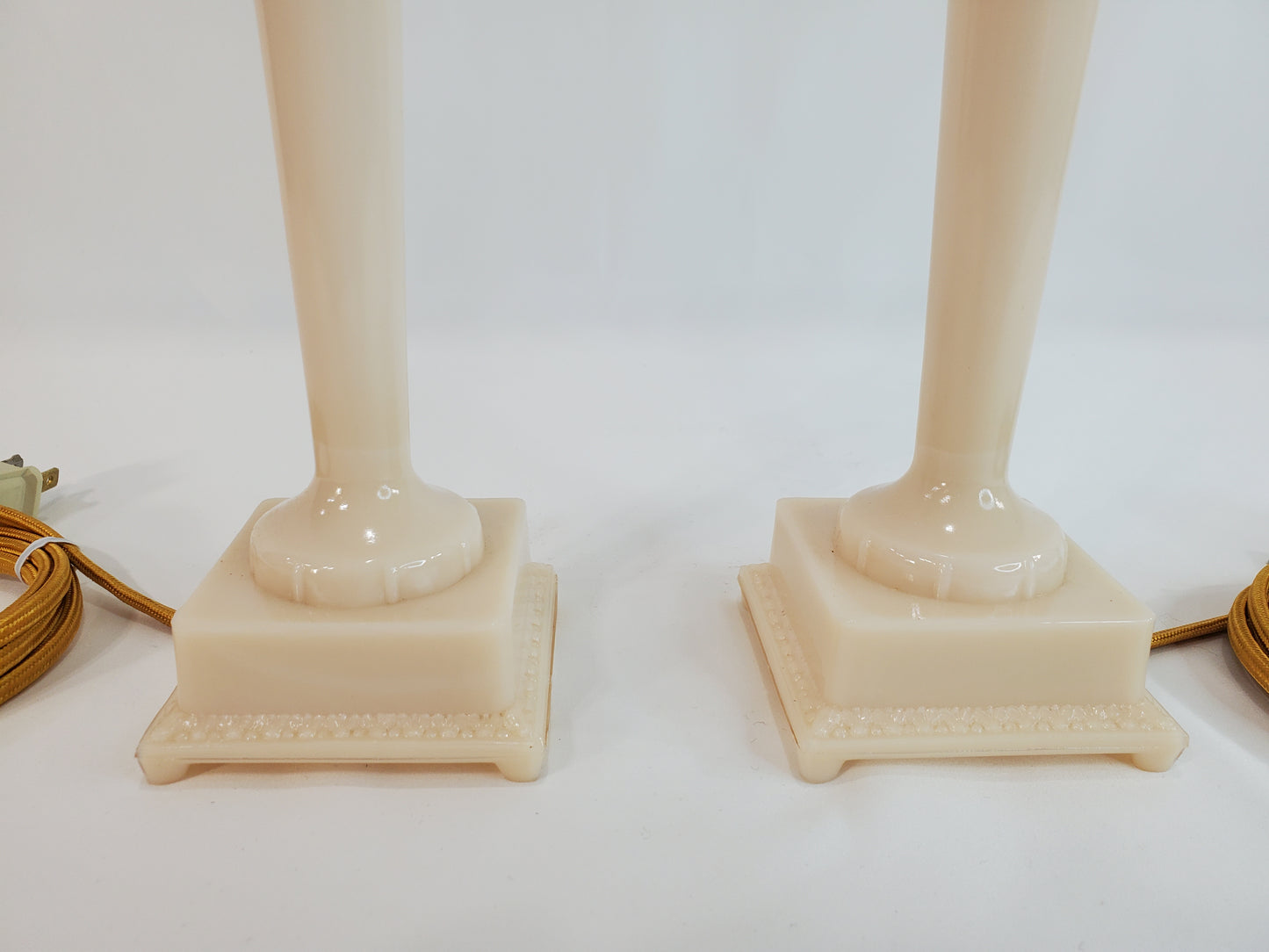 Pair Petite Aladdin Alacite Glass Boudoir Lamps