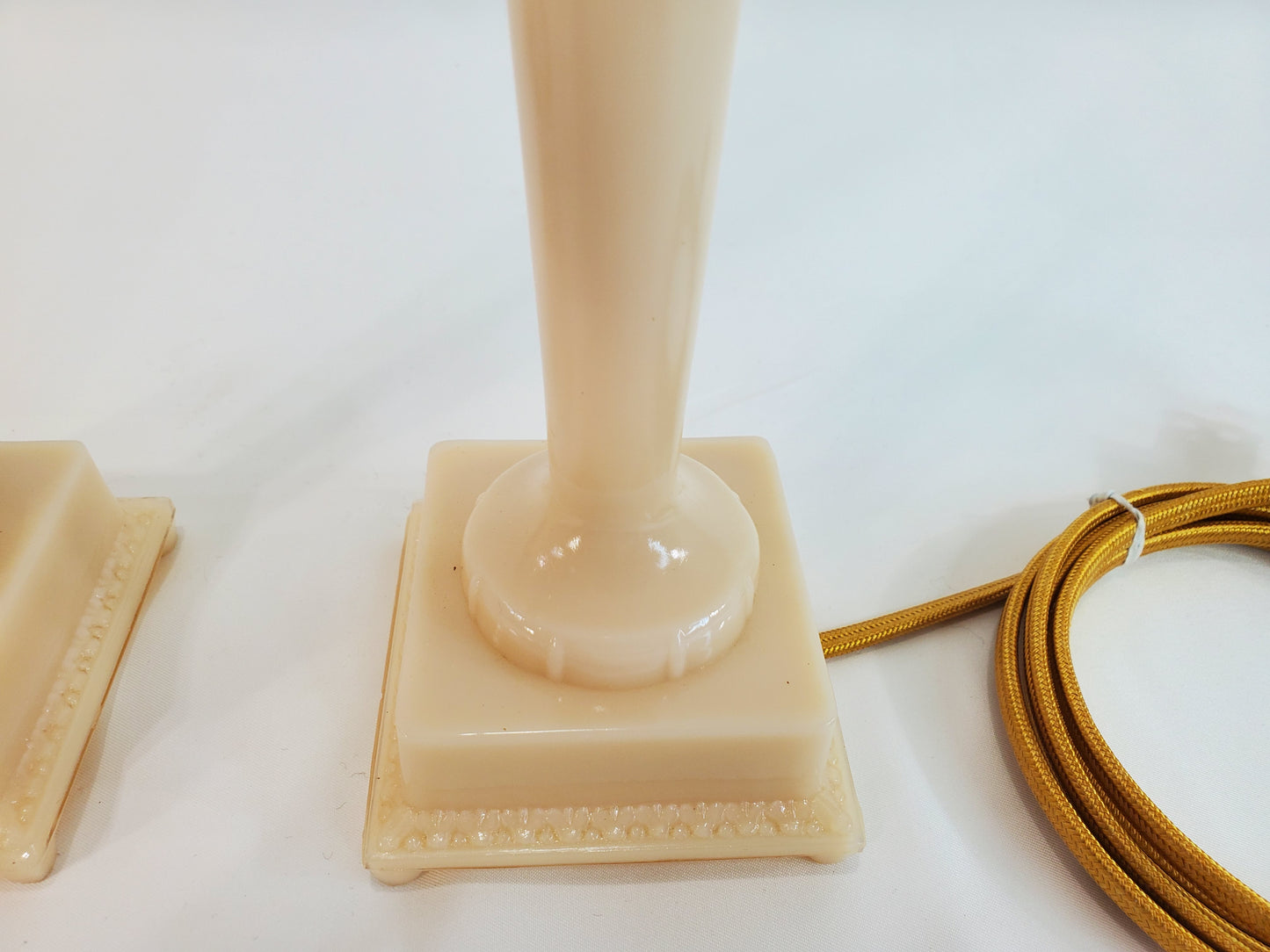 Pair Petite Aladdin Alacite Glass Boudoir Lamps