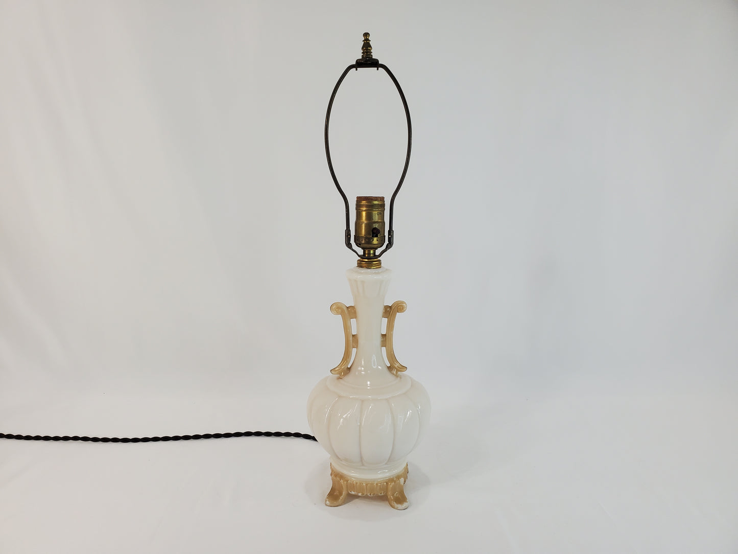 Vintage Aladdin Alacite Table Lamp with Gold Accents