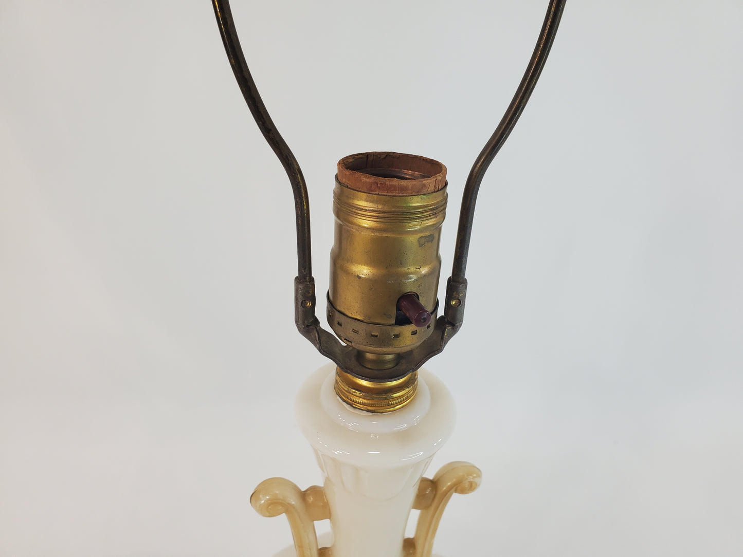 Vintage Aladdin Alacite Table Lamp with Gold Accents
