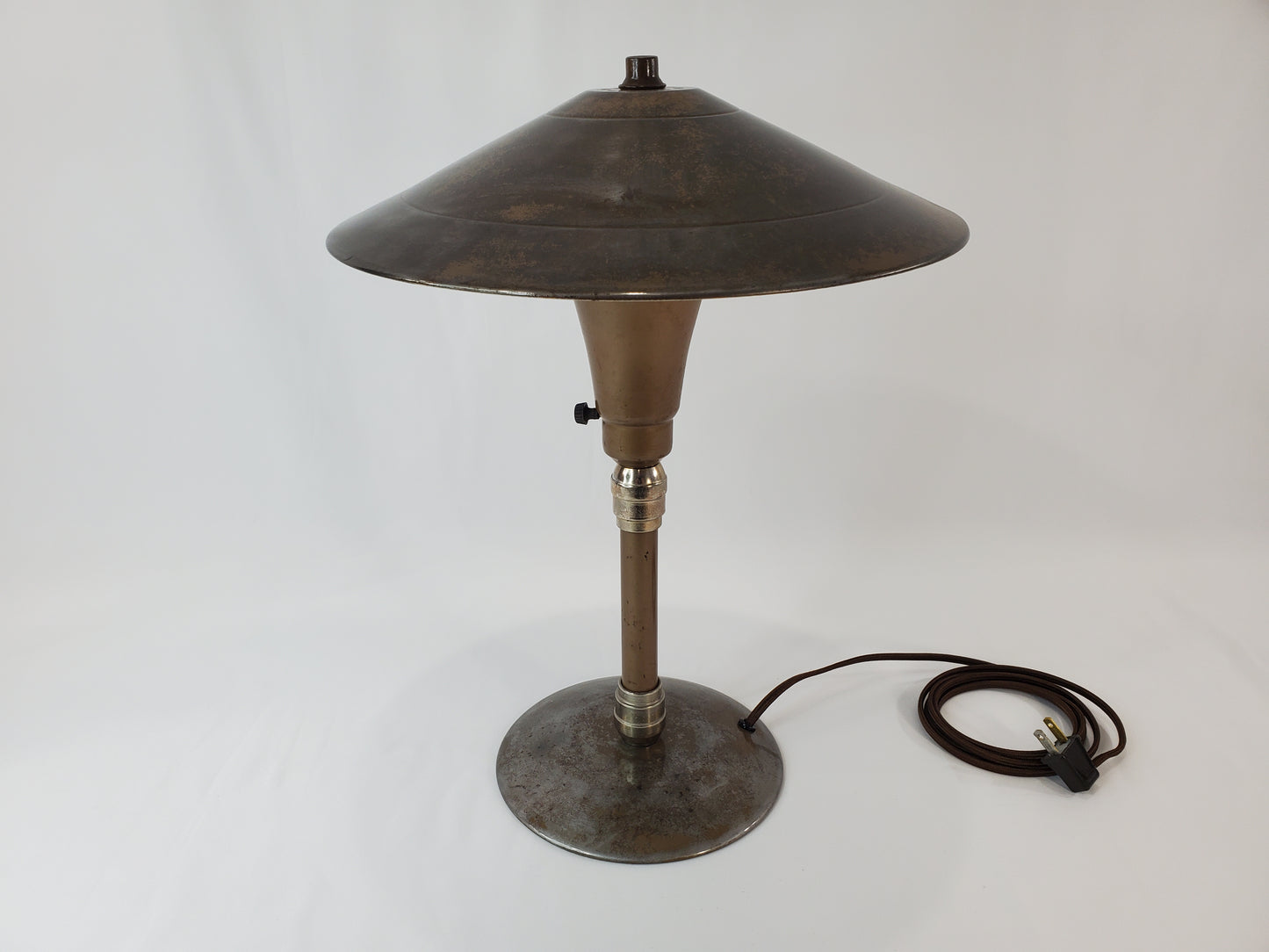 Iconic 1930s Art Deco Flying Saucer Desk Lamp