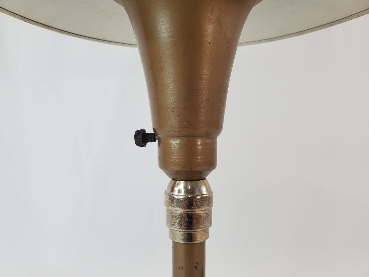 Iconic 1930s Art Deco Flying Saucer Desk Lamp