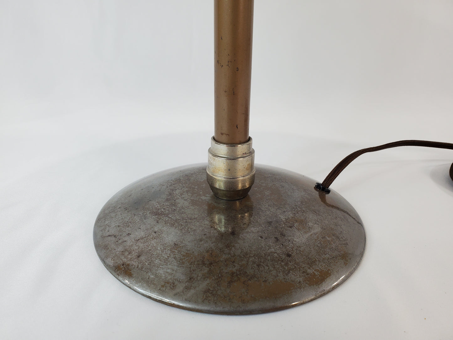 Iconic 1930s Art Deco Flying Saucer Desk Lamp