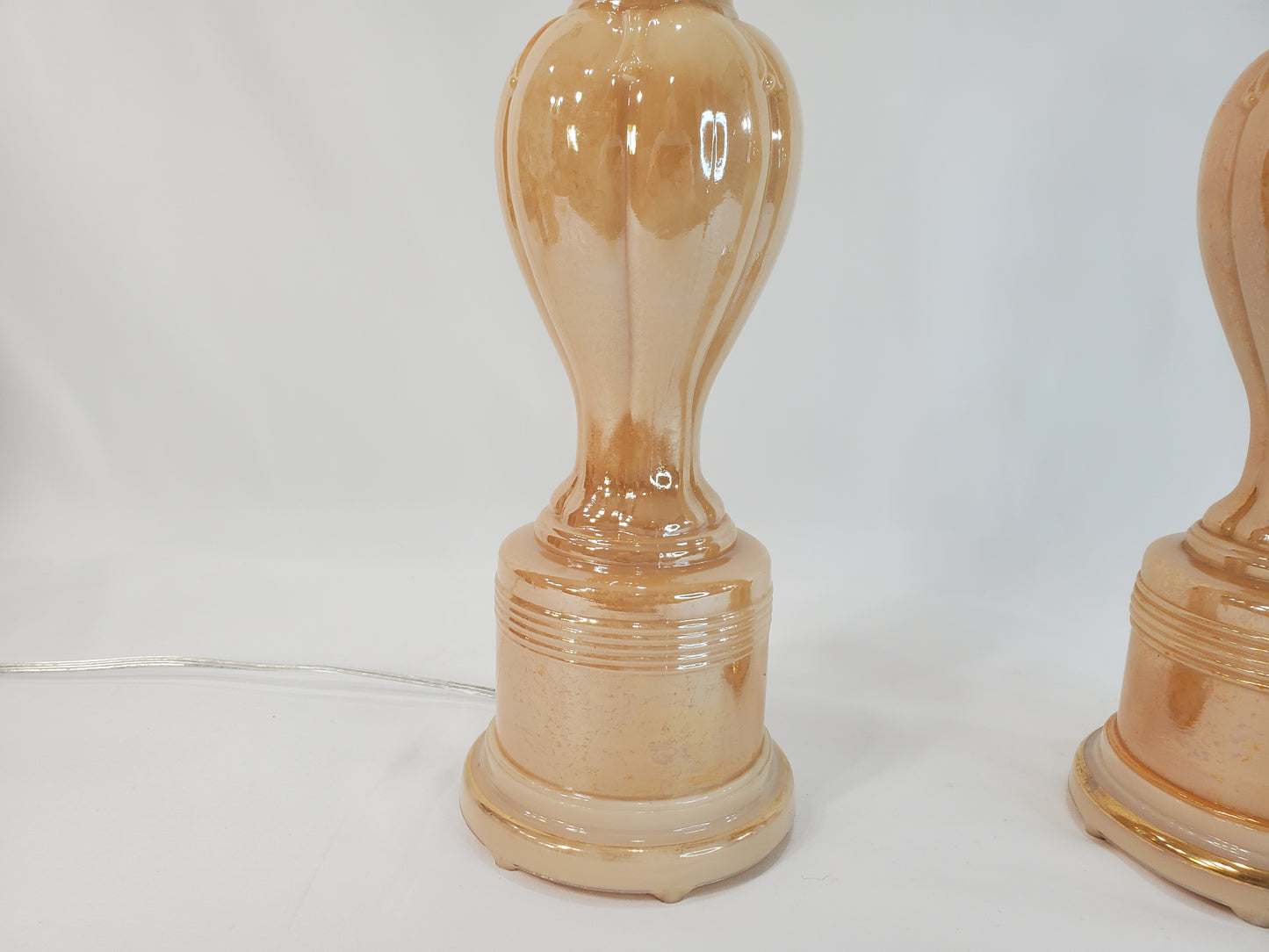 Pair of 1940s Aladdin Alacite G311 Table Lamps - Golden Lustre