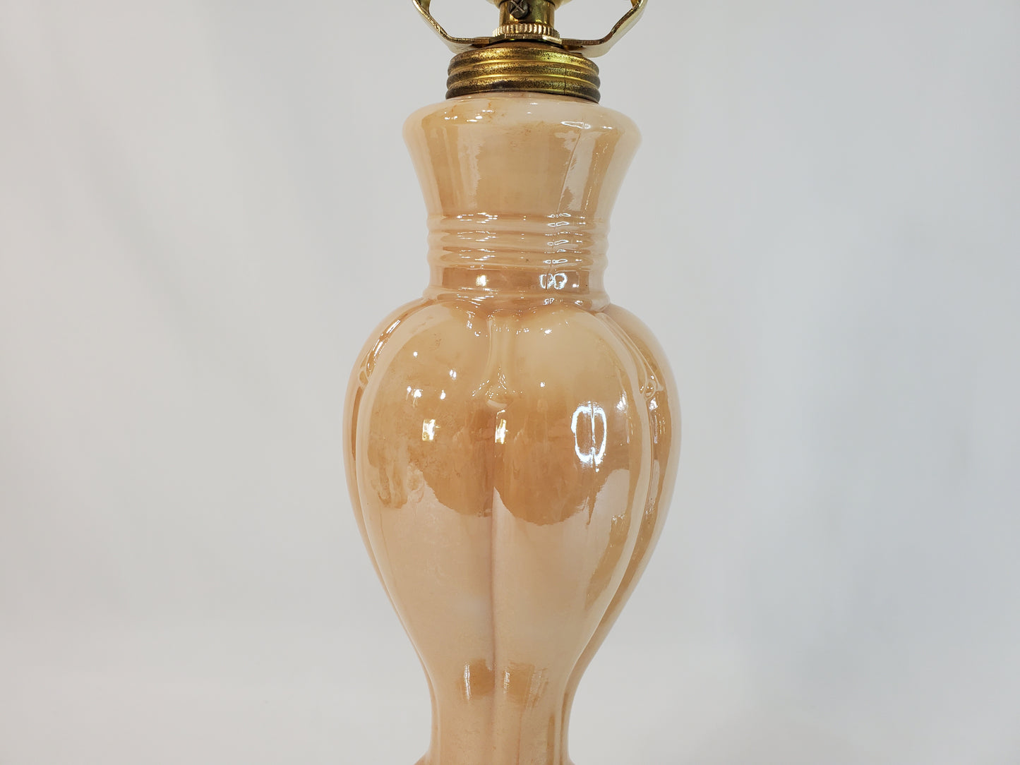 Pair of 1940s Aladdin Alacite G311 Table Lamps - Golden Lustre