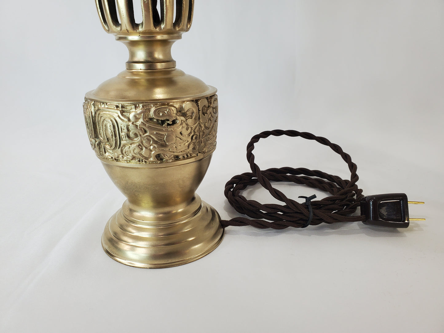 Petite Mid Century James Mont Style Chinoiserie Brass Lamp Pair