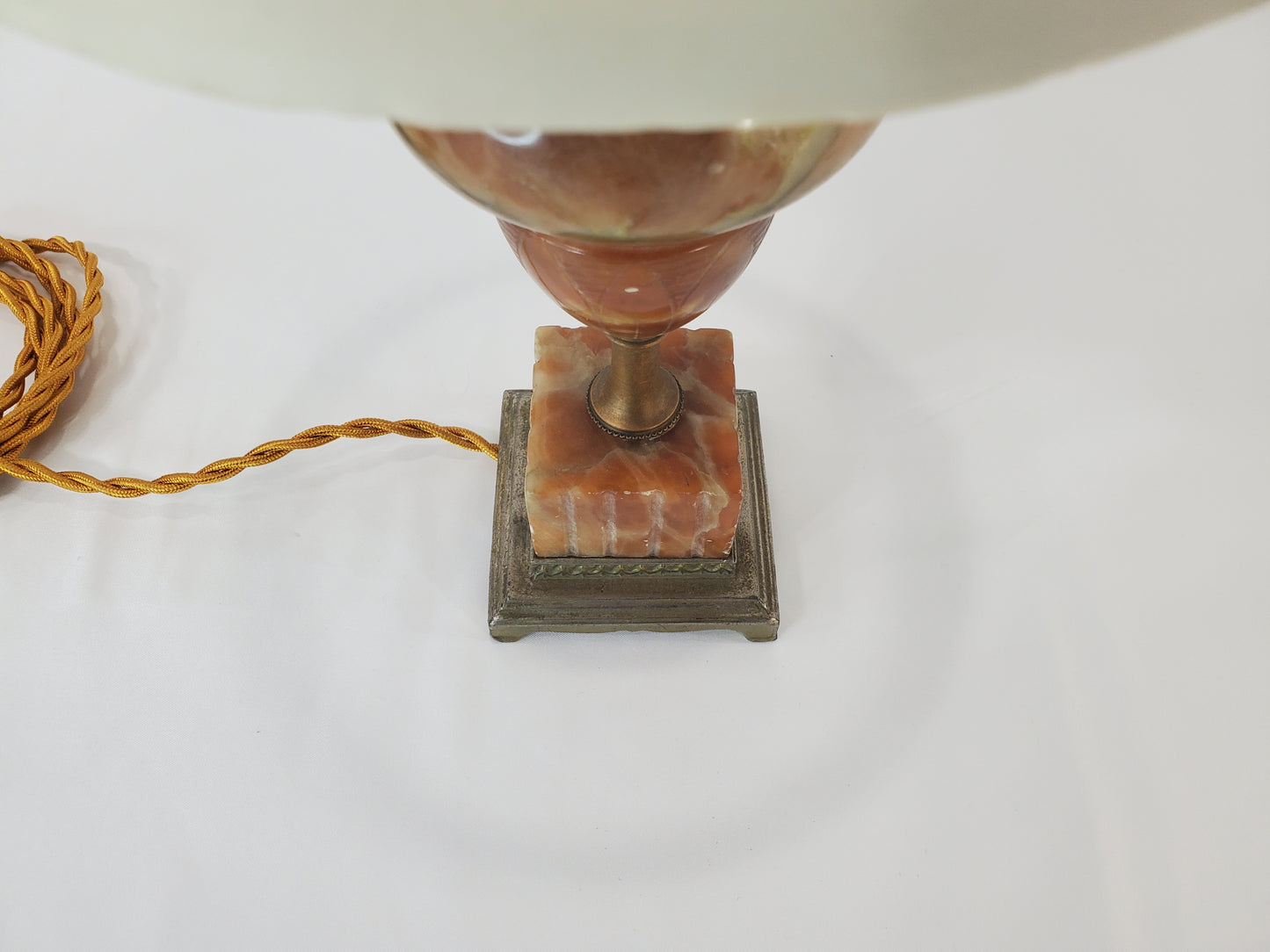 Vintage Alabaster Table Mantle Lamp