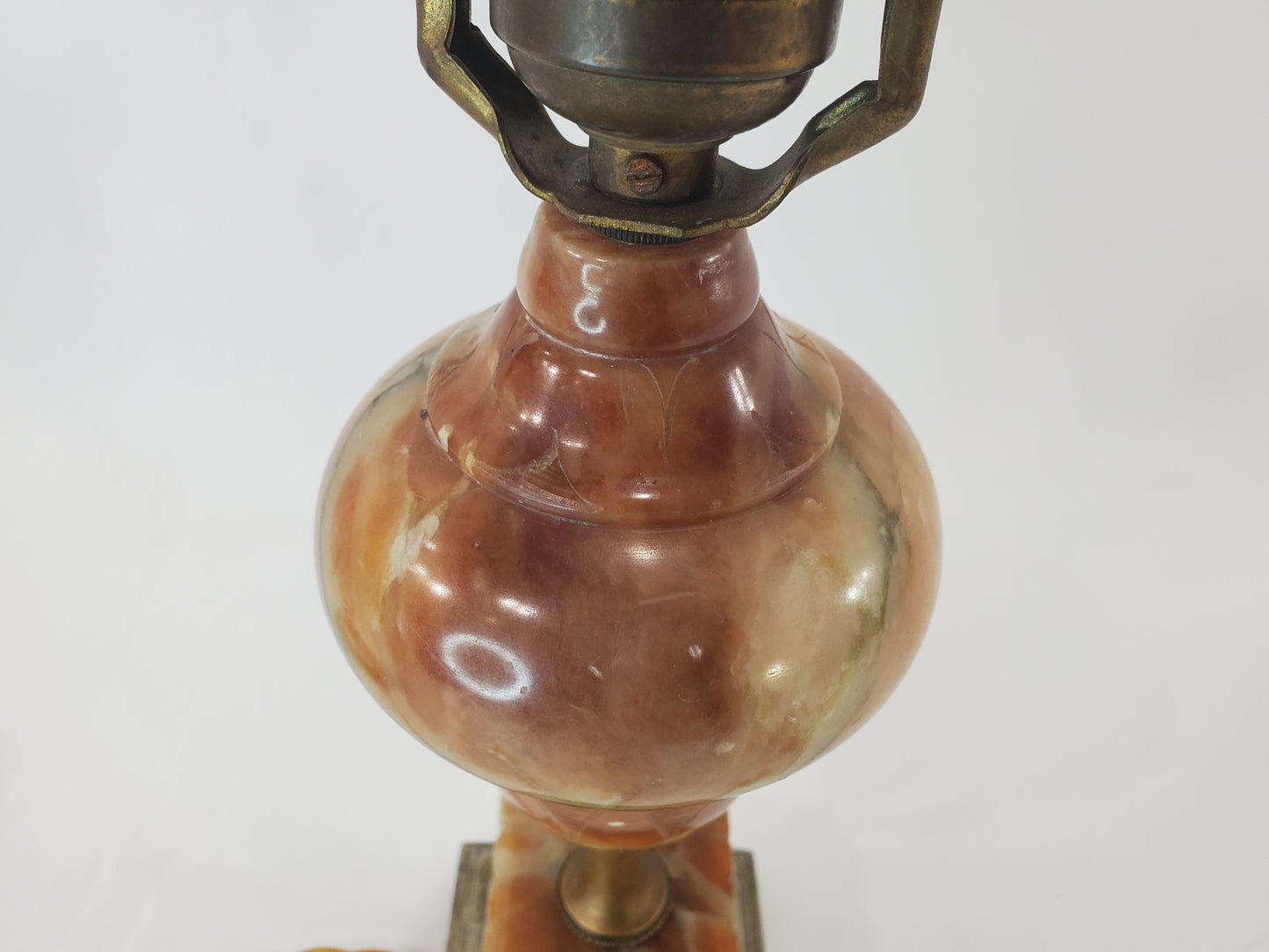 Vintage Alabaster Table Mantle Lamp