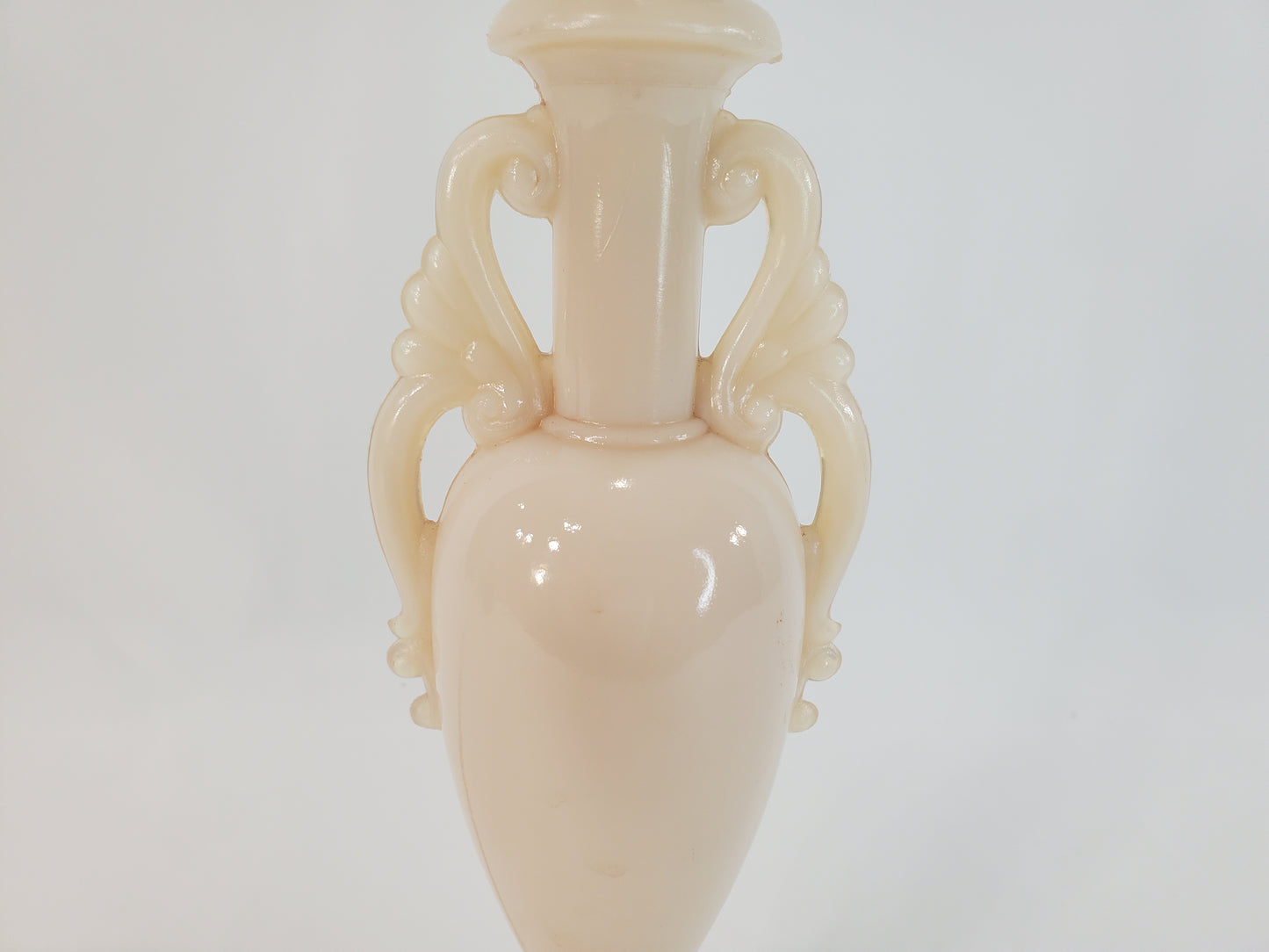 Vintage Aladdin Alacite Glass Lamp - Classical Urn Design