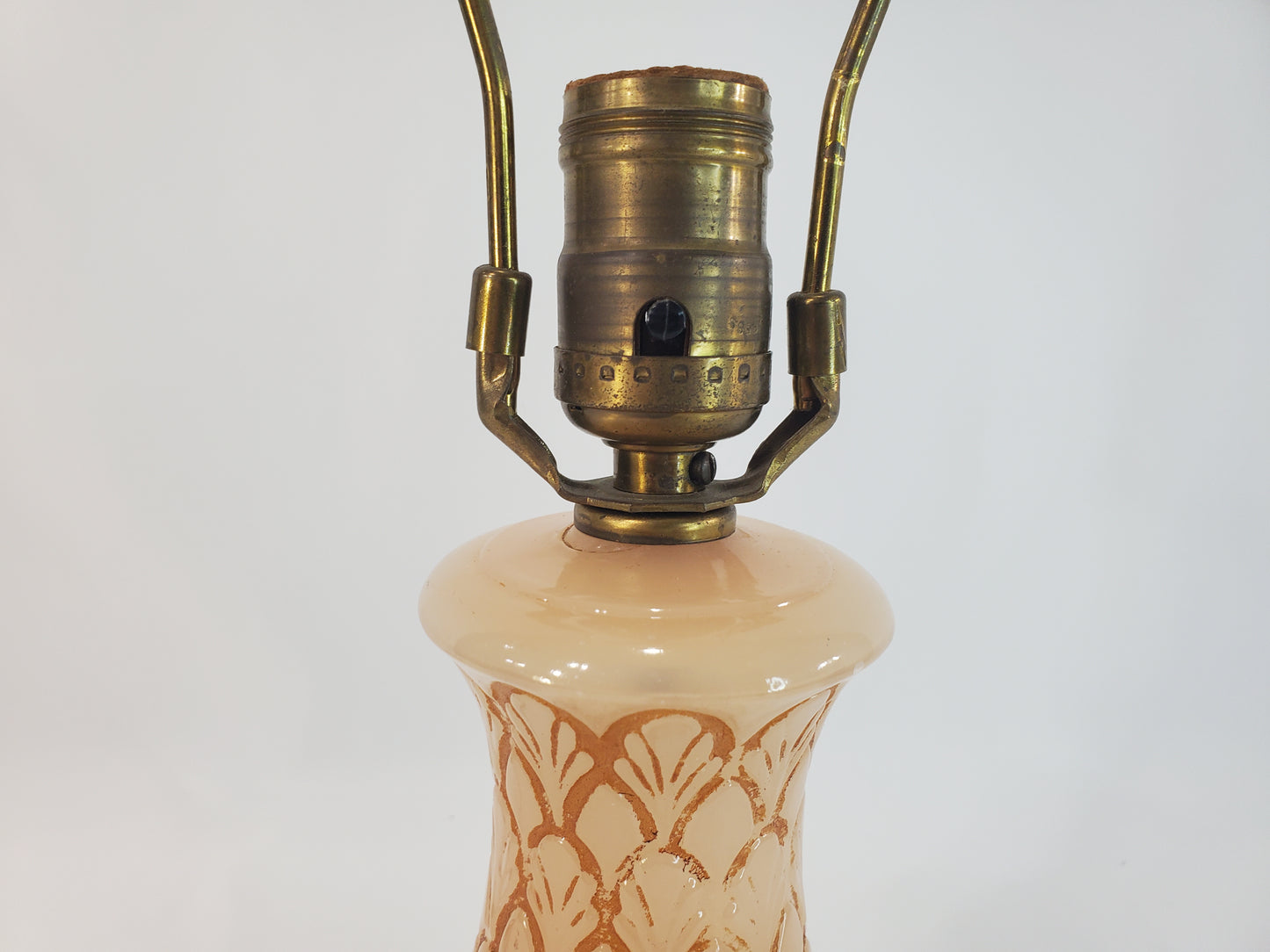 Vintage Aladdin Alacite Glass Table Lamp - Pineapple