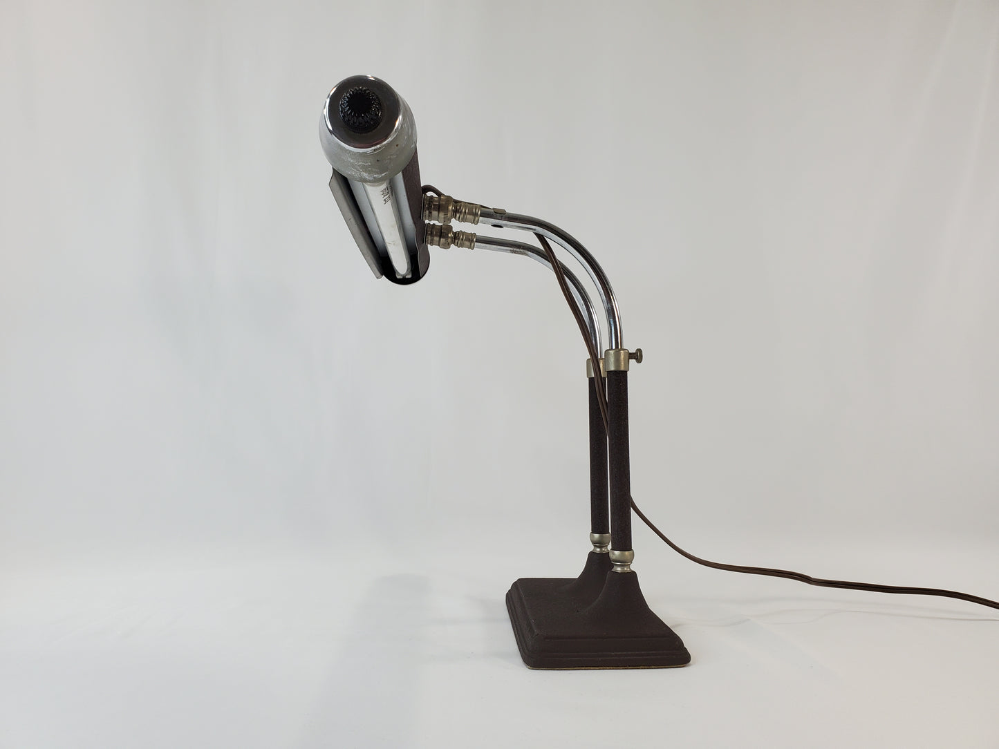 Vintage Art Deco Adjustable Piano Desk Lamp by the Radionic Transformer Co.