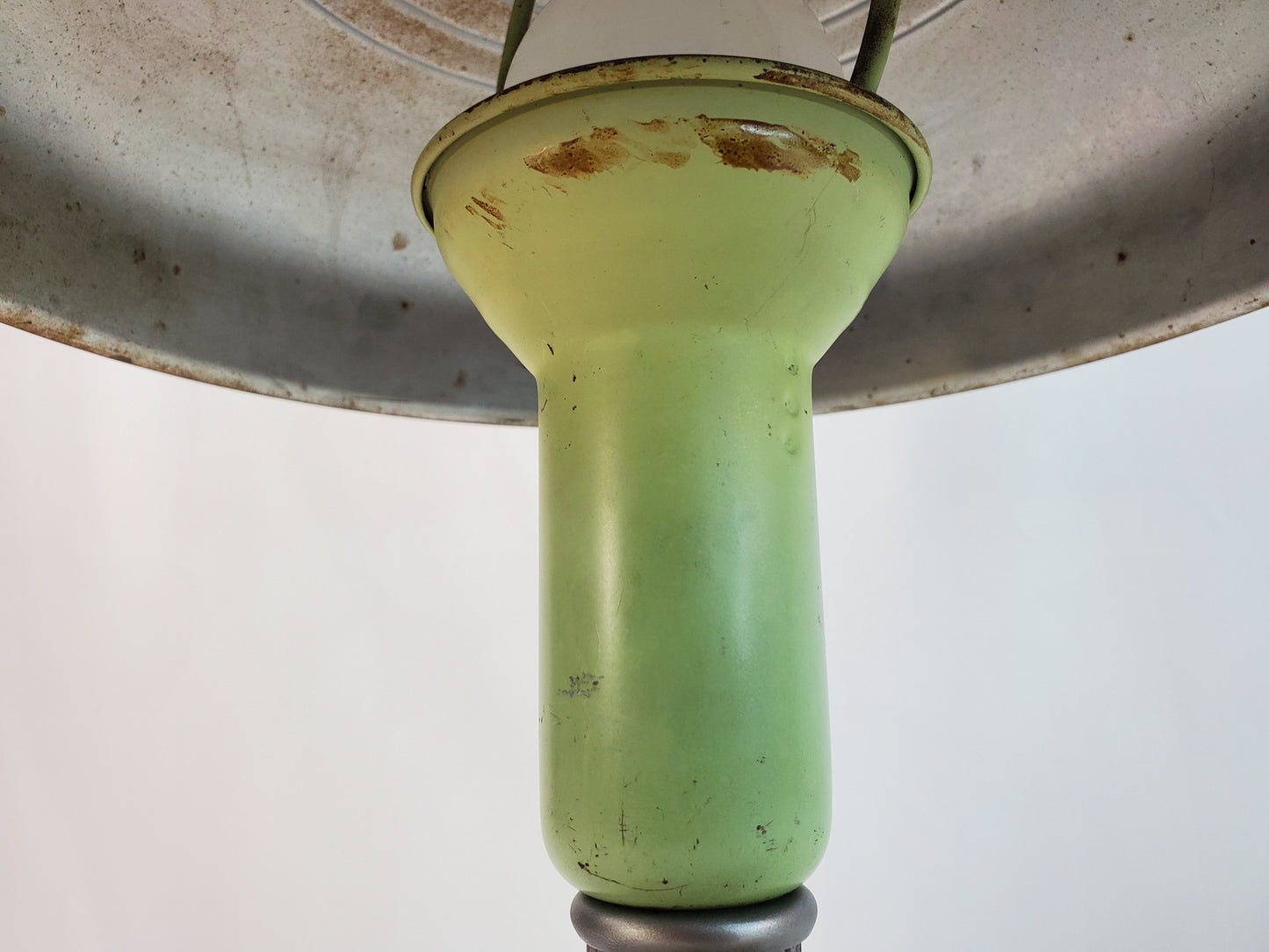 Vintage Art Deco Flying Saucer Lamp - Mint Green