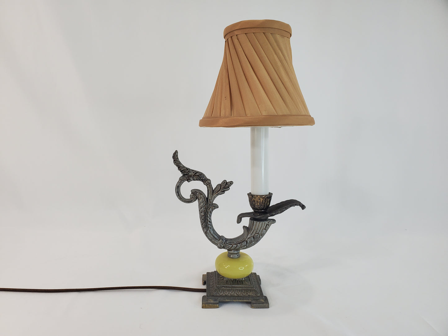 Vintage Spanish Chamber Candle Holder Table Lamp