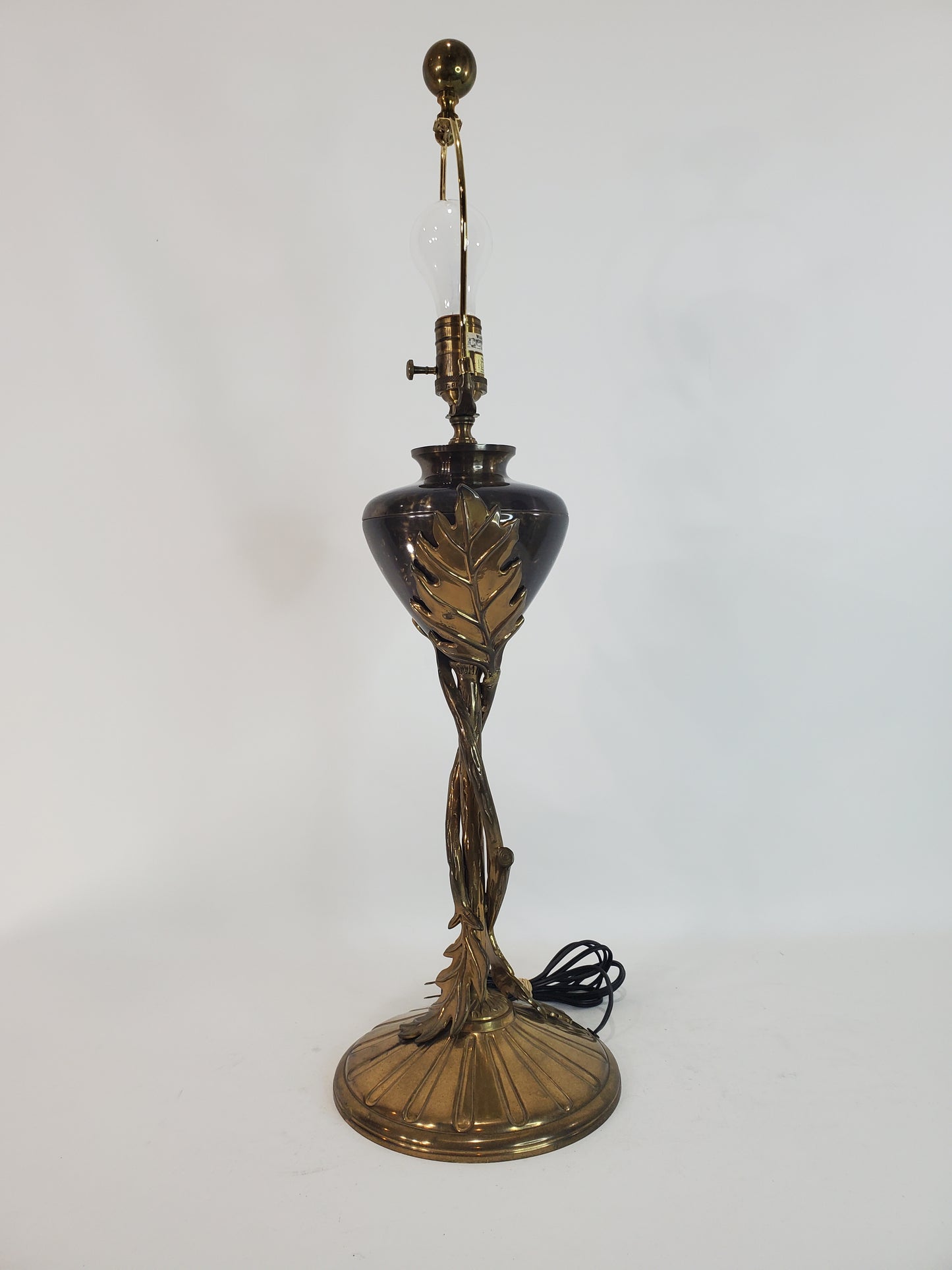 Vintage Wildwood Fall N Leaves Cast Brass Lamp