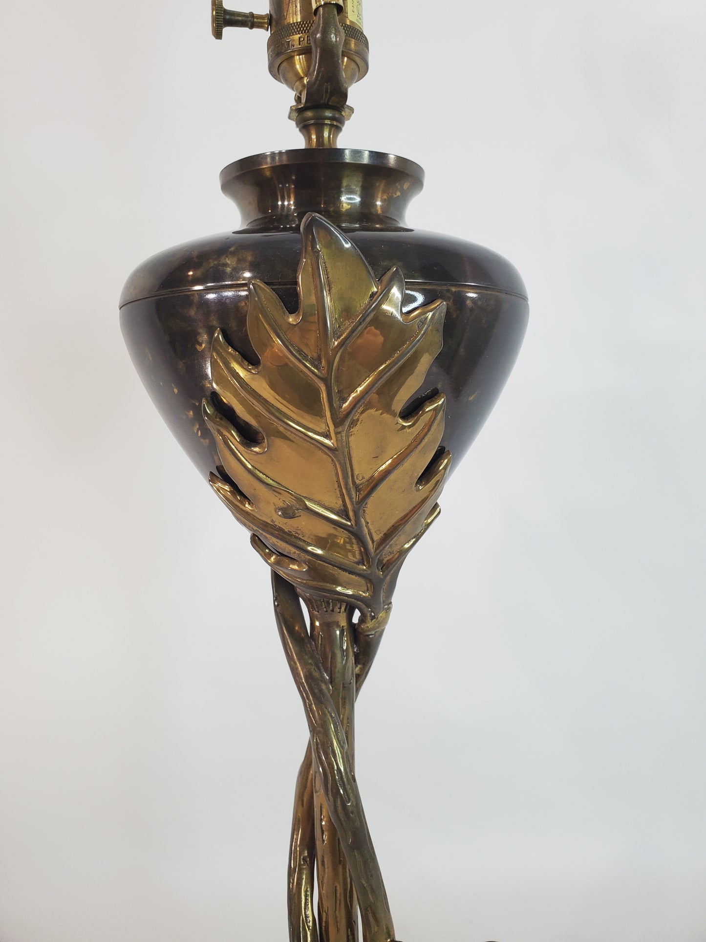 Vintage Wildwood Fall N Leaves Cast Brass Lamp